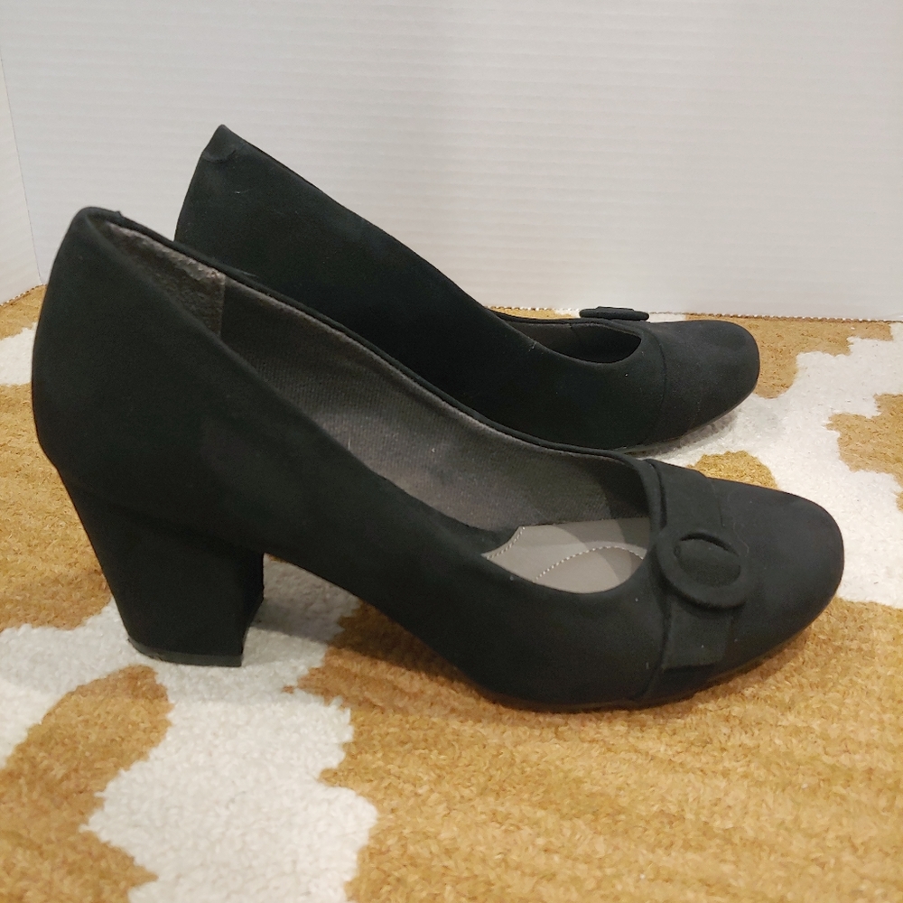 Euro Soft by Sofft block heel size 9
